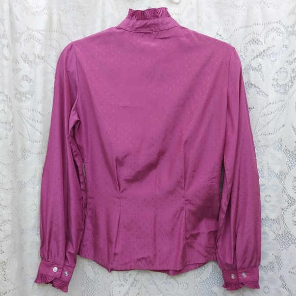 Vintage 1970s Button Front Blouse Top Ruffle Cuffs Collar Try 1 Magenta Size S M - Picture 2 of 7